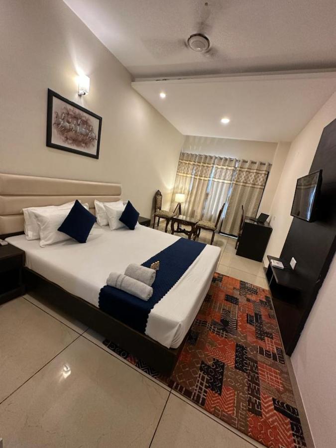 فندق Jb Residency Zirakpur !! Top Rated & Most Awarded Property In Zirakpur المظهر الخارجي الصورة