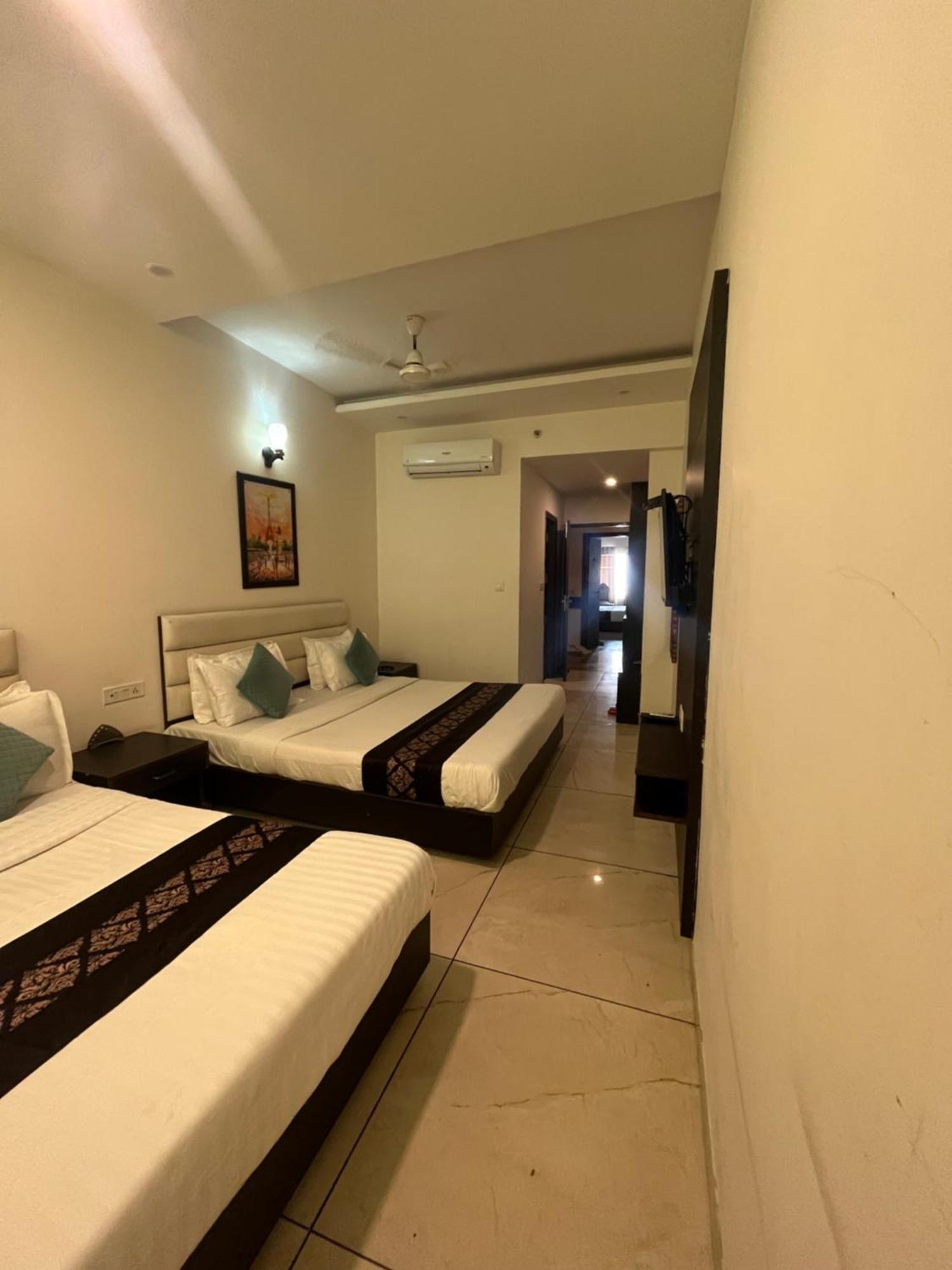 فندق Jb Residency Zirakpur !! Top Rated & Most Awarded Property In Zirakpur المظهر الخارجي الصورة